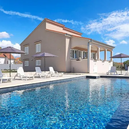 Dalmatia Bei Σπίτι διακοπών