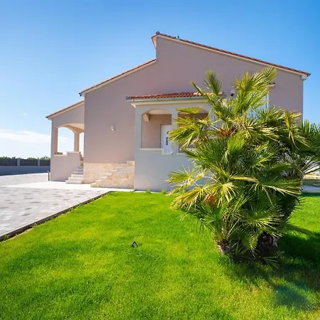 Dalmatia Bei Сasa de vacaciones *