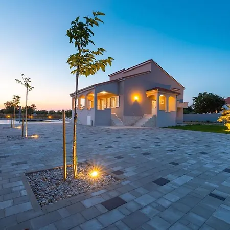 Dalmatia Bei Feriehus Zadar